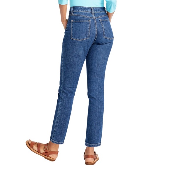 L.L. Bean High-Rise Classic Fit Straight Leg Women’s Jeans - Size: 2 Regular - Picture 4 of 17